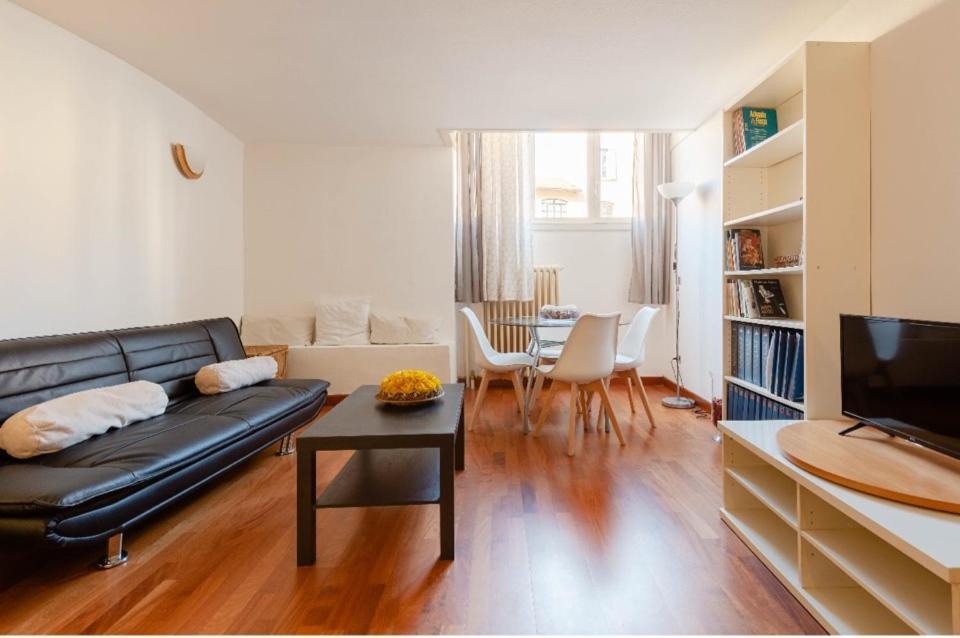Апартаменты Yourvacanza Navigli Loft Милан Экстерьер фото
